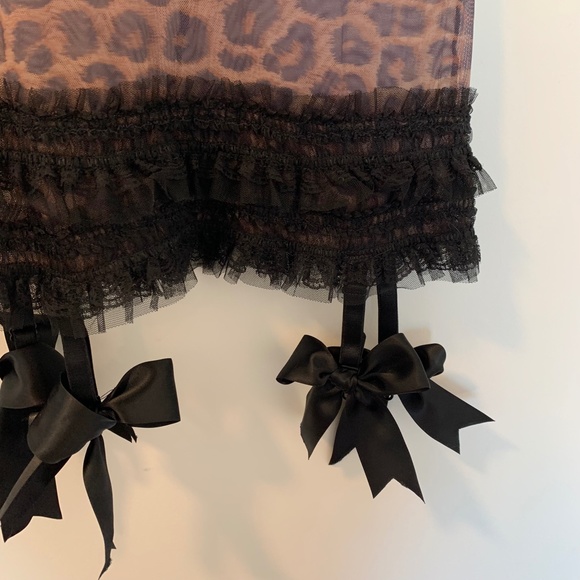 ✖️SOLD✖️Cheetah Print Lingerie Bodysuit - Picture 4 of 9